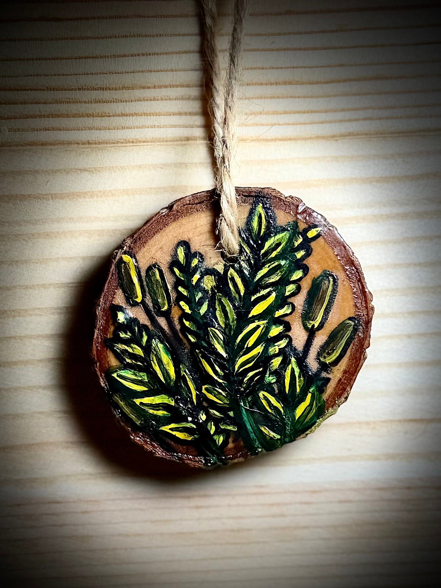 Green Garden Woodslice Ornament or Gift Tag | Hand Painted| Resin Glaze Finish