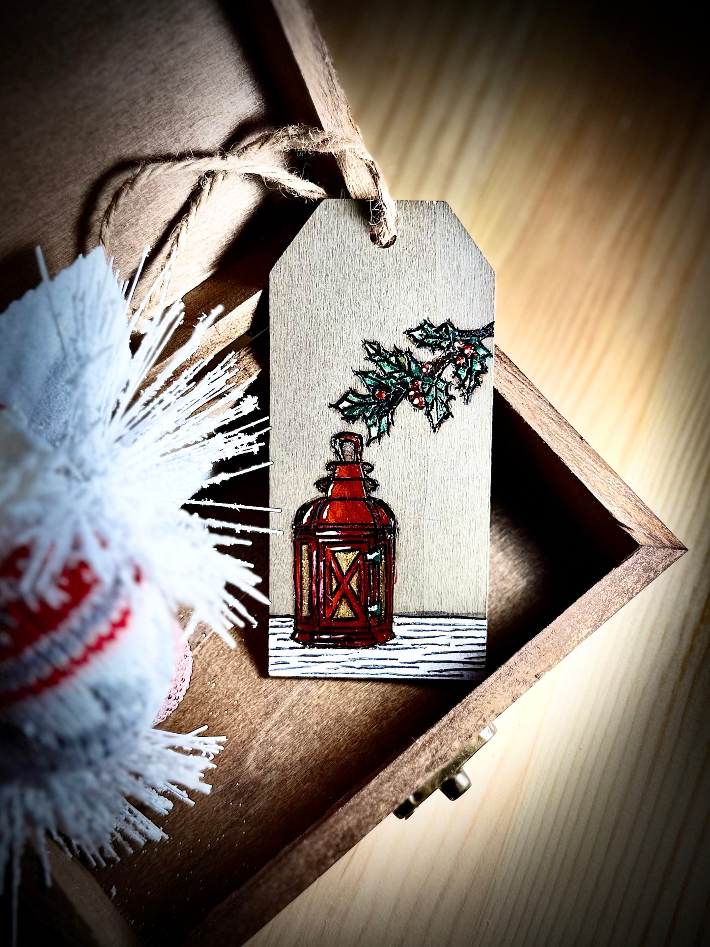 Wood Lantern Gift Tag